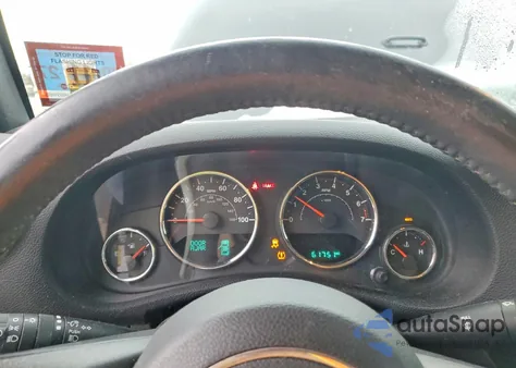 2017 Jeep Wrangler Unlimited Sport z USA, uszkodzony, nr VIN 1C4HJWDG0HL633084